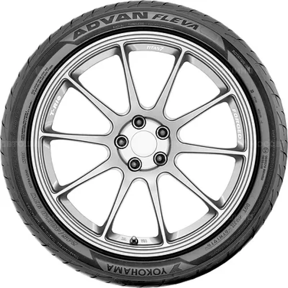 Yokohama Advan Fleva V701 255/35 R18 94W