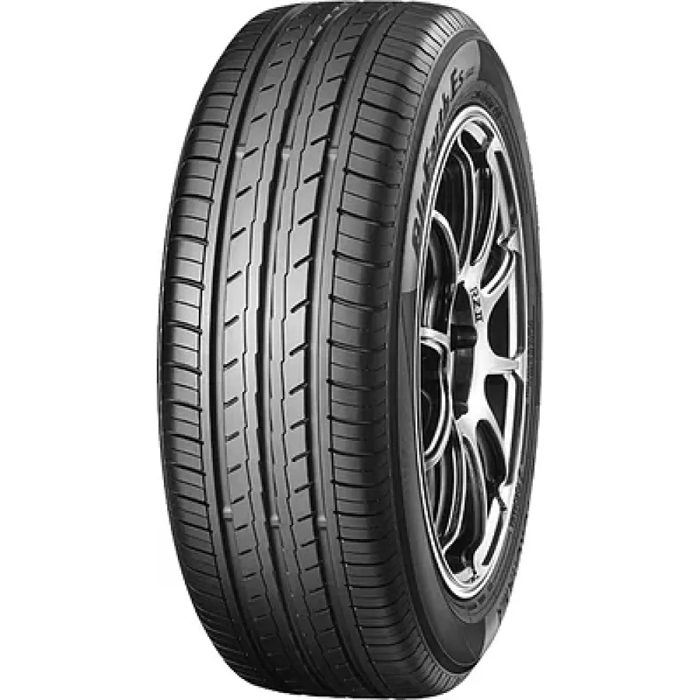 Yokohama Bluearth ES32 215/50 R17 95V
