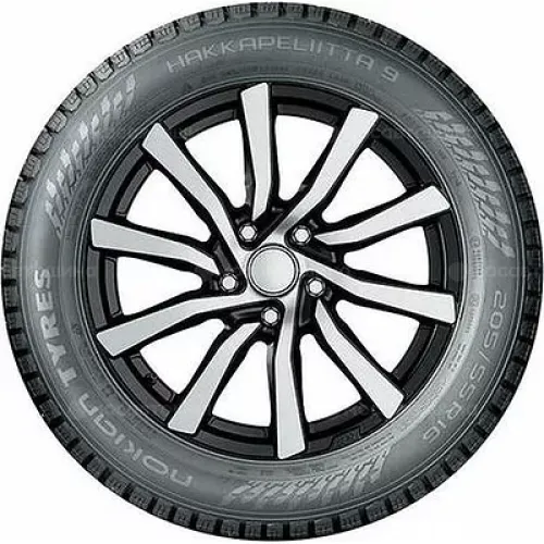 Nokian Hakkapeliitta 9 215/50 R17 95T XL