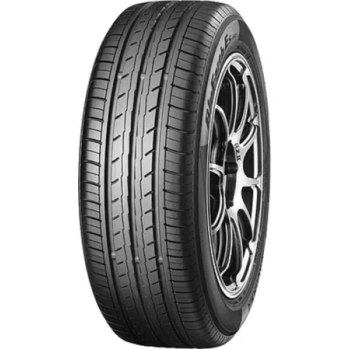 Yokohama Bluearth ES32 235/45 R17 97V