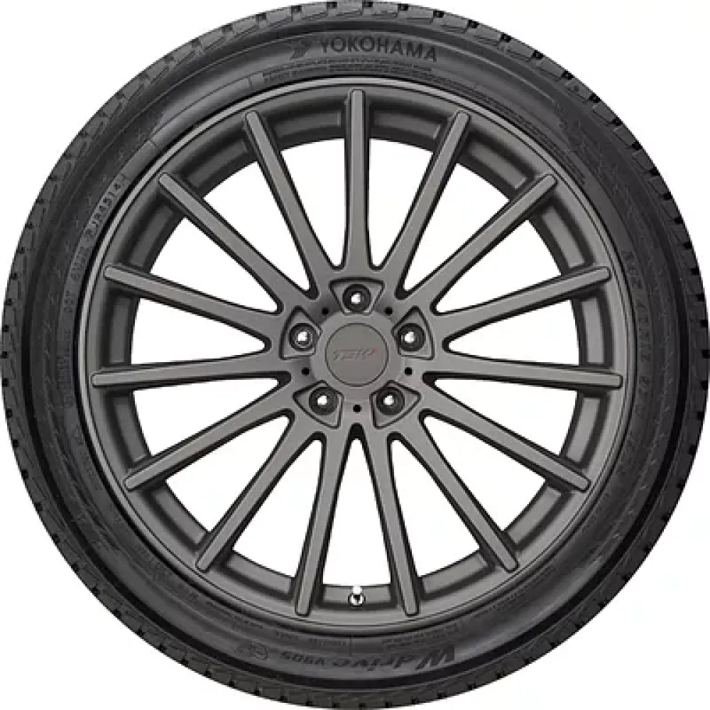 Yokohama W.Drive V905 285/60 R18 116H
