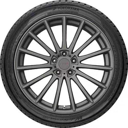 Yokohama W.Drive V905 265/40 R21 105V