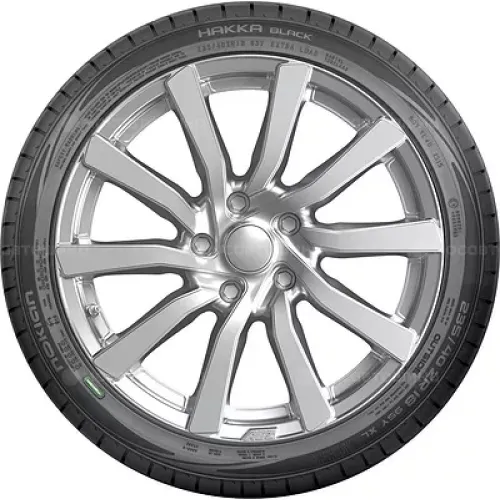 Nokian Hakka Black 225/45 R18 95Y XL
