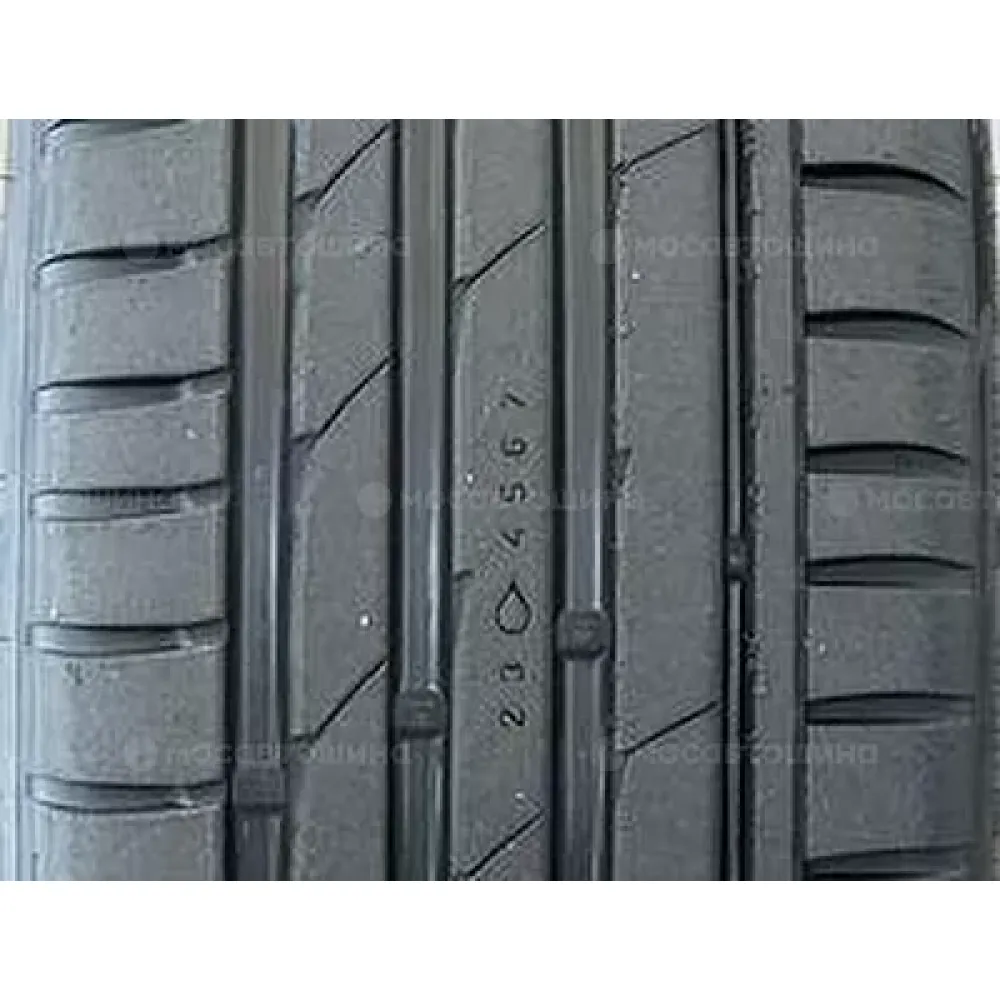 Nokian Hakka Z 235/50 R17 96W